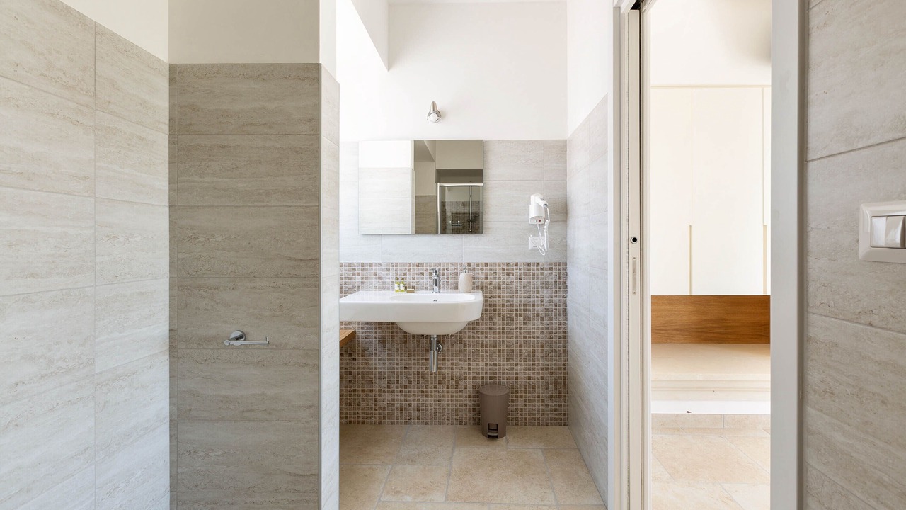 Photo of Bathroom in Pittuini