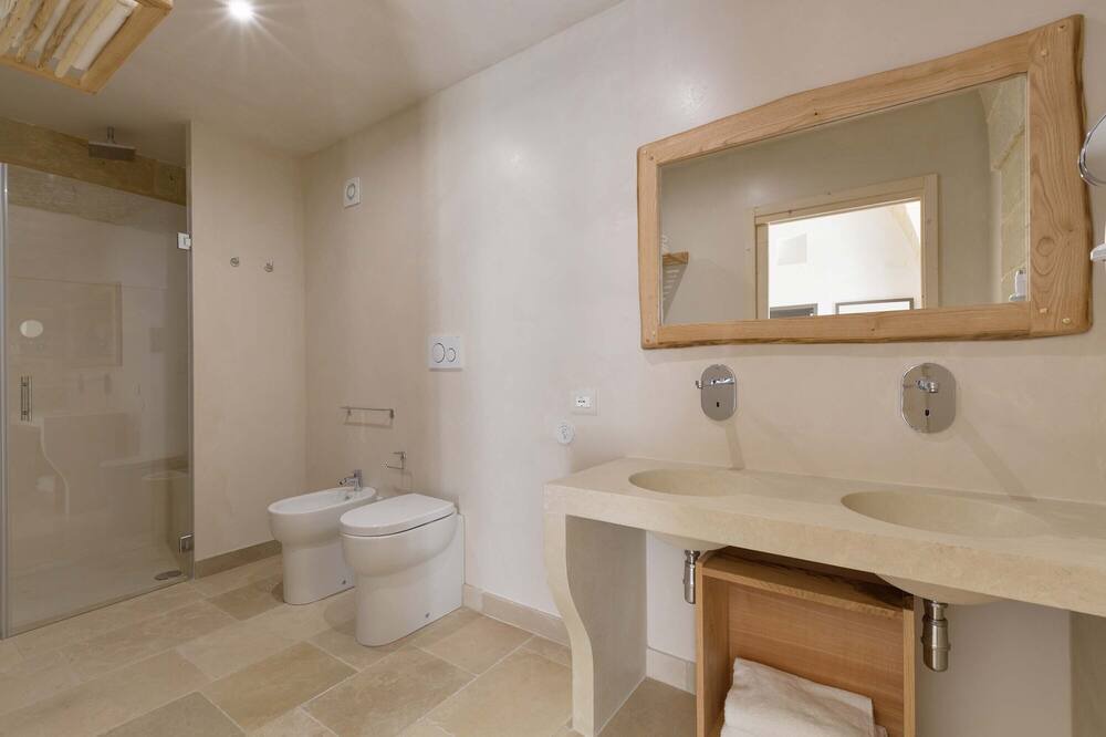 Photo of Bathroom in Otranto