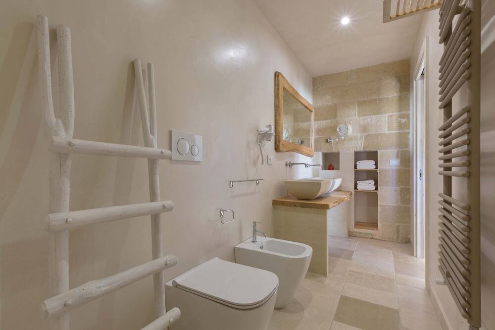 Photo of Bathroom in Otranto