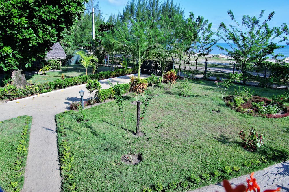 Photo of Outdoor in Foulpointe