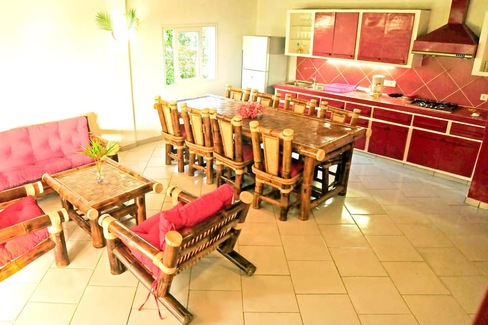 Photo of Livingroom in Foulpointe