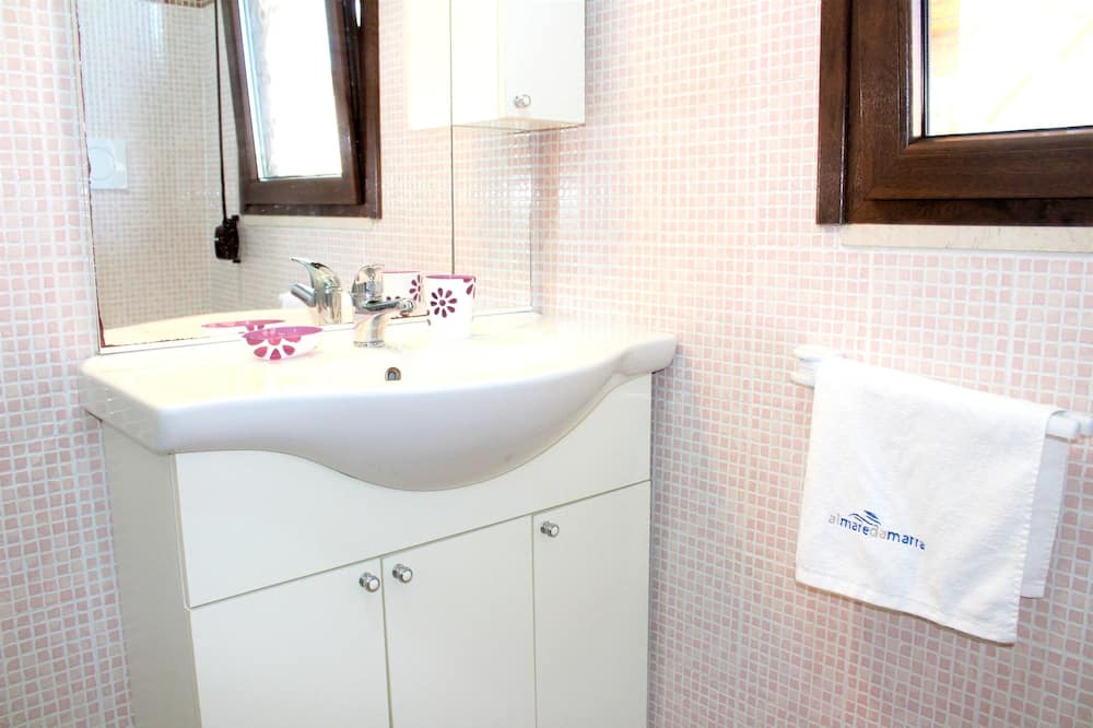 Photo of Bathroom in Torre San Giovanni