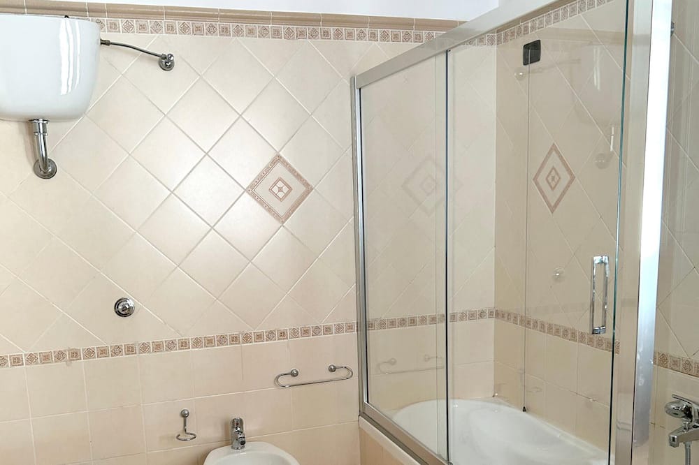 Photo of Bathroom in Torchiarolo