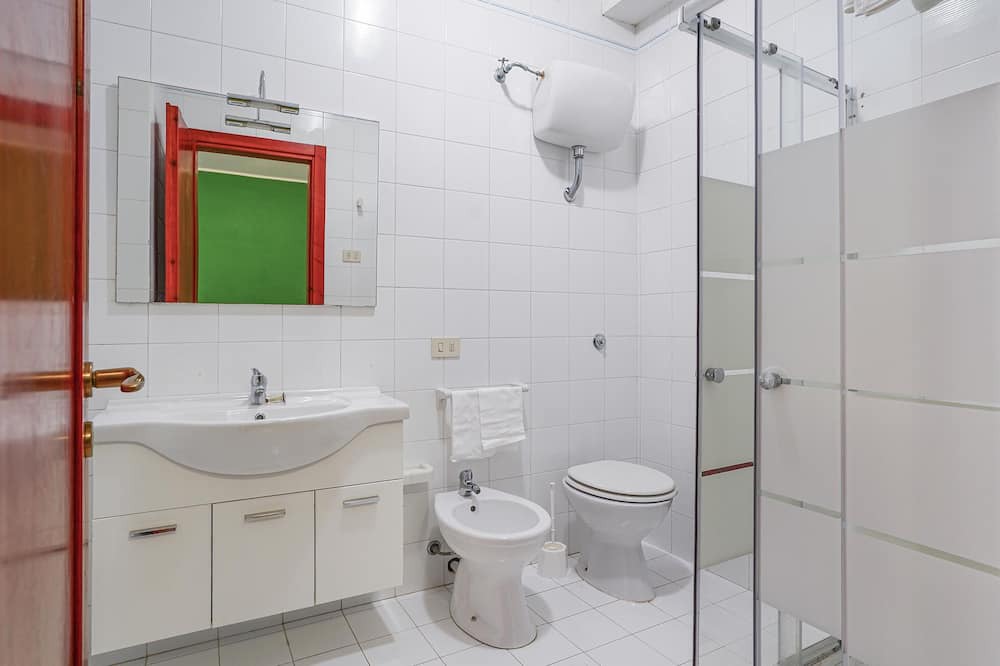 Photo of Bathroom in Acaya