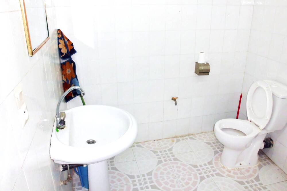 Photo of Bathroom in Mahajanga