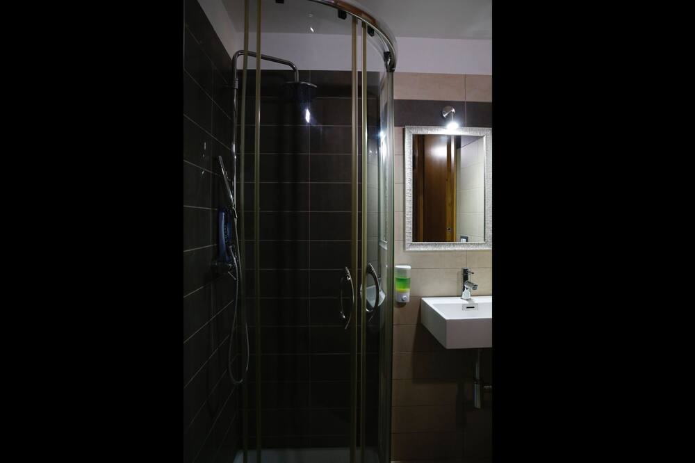 Photo of Bathroom in Lequile