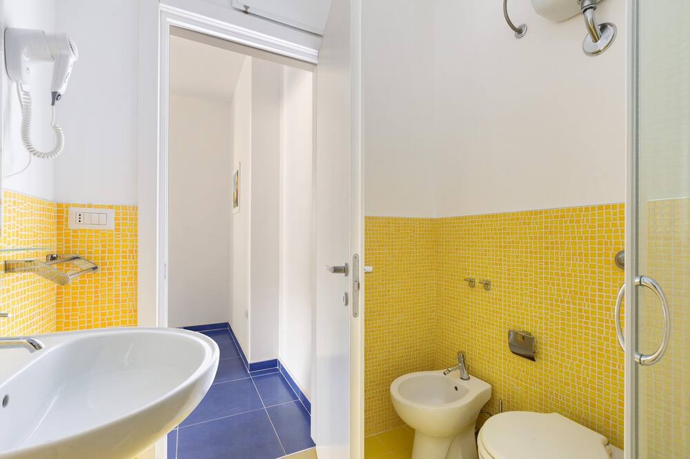 Photo of Bathroom in Torre Lapillo