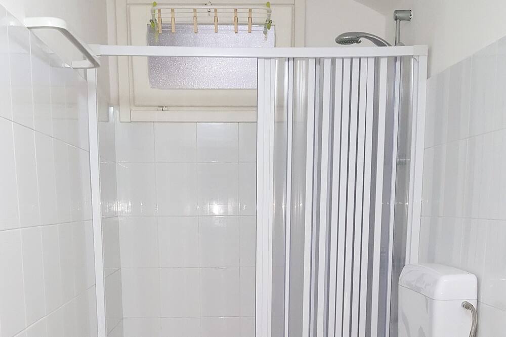 Photo of Bathroom in Gallipoli