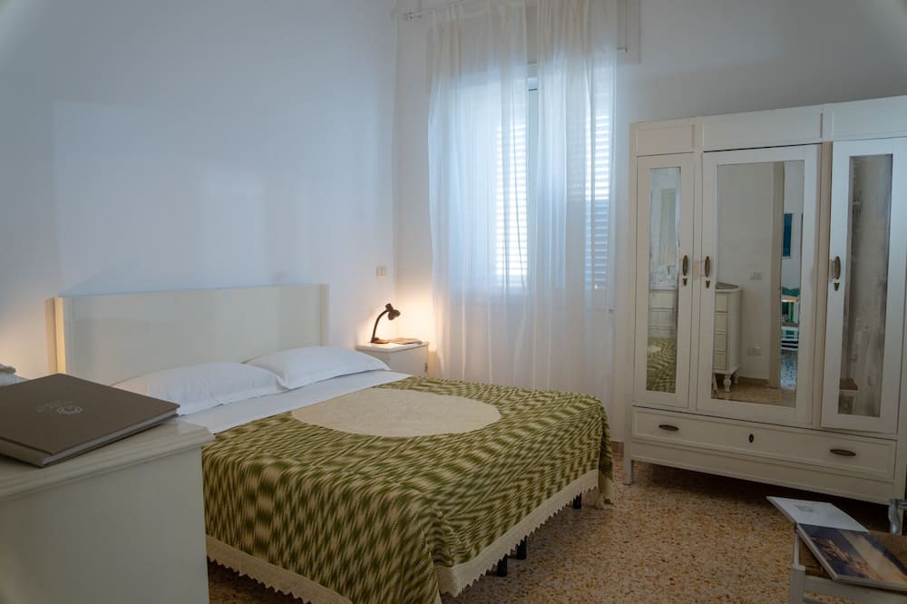 Photo of Bedroom in Santa Cesarea Terme