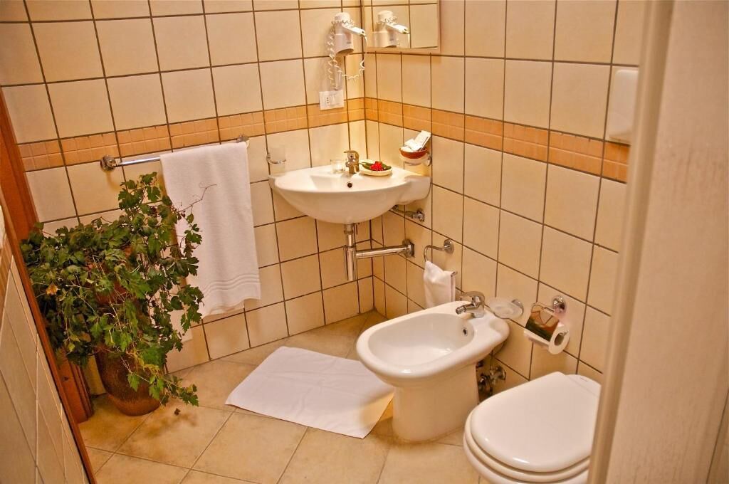 Photo of Bathroom in Vanze