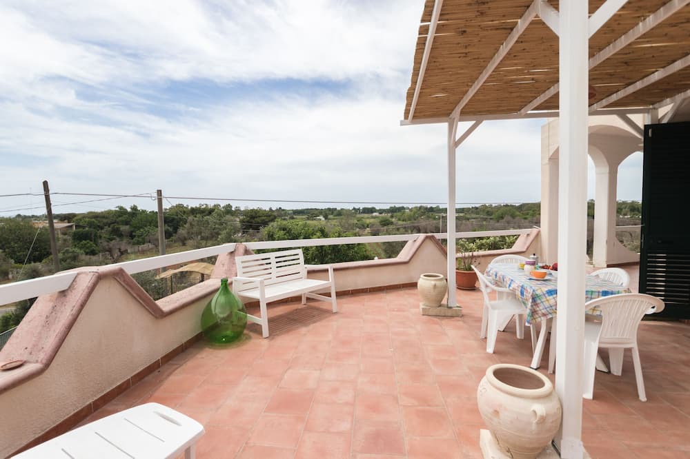 Photo of Patio Balcony in Fontanelle