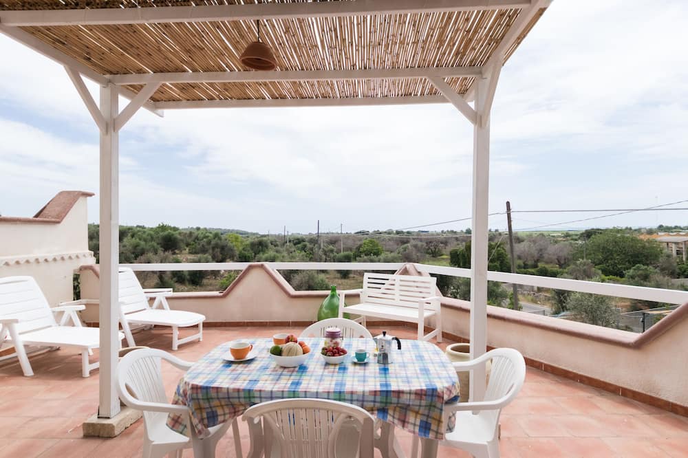 Photo of Patio Balcony in Fontanelle