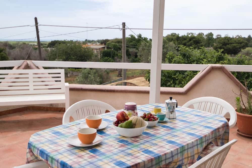 Photo of Patio Balcony in Fontanelle