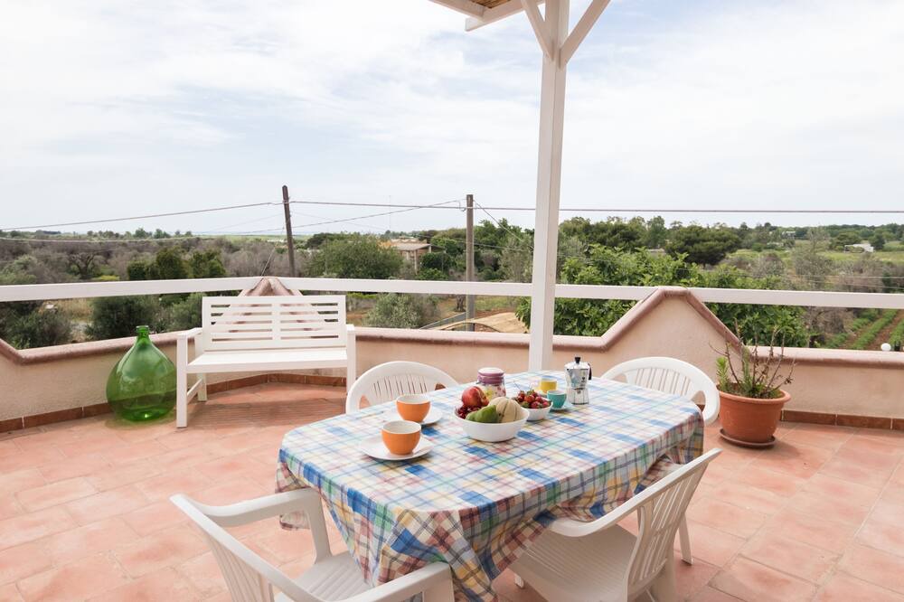 Photo of Patio Balcony in Fontanelle