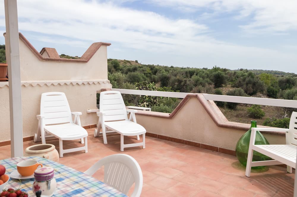 Photo of Patio Balcony in Fontanelle