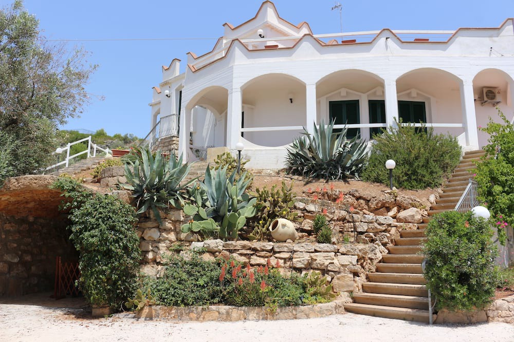 Photo of Outdoor in Fontanelle