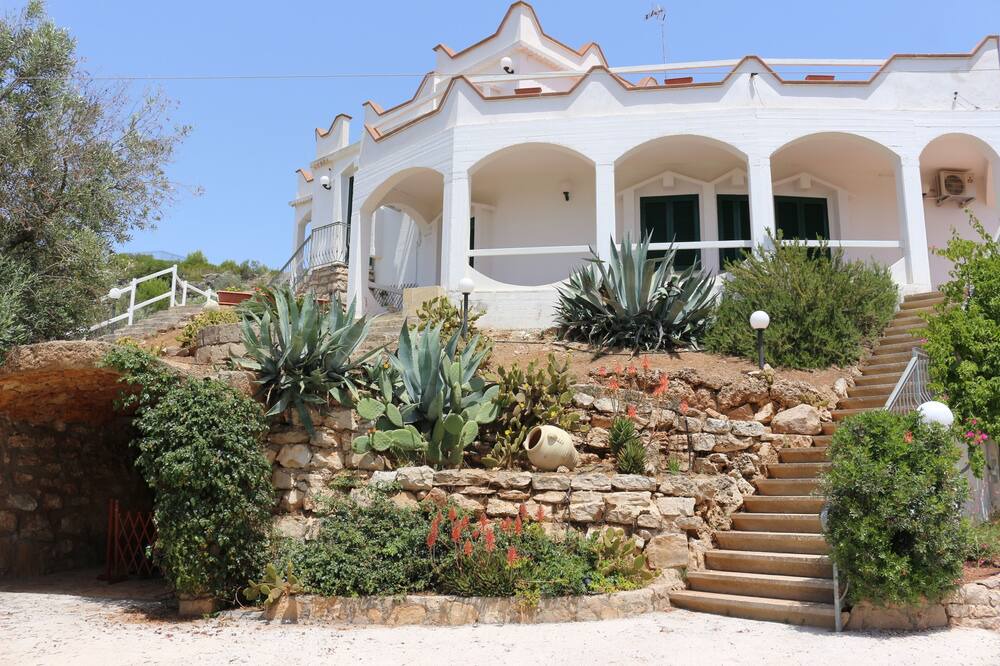 Photo of Outdoor in Fontanelle
