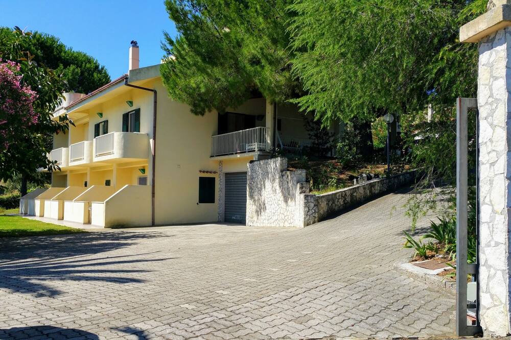 Photo of Outdoor in Montincello