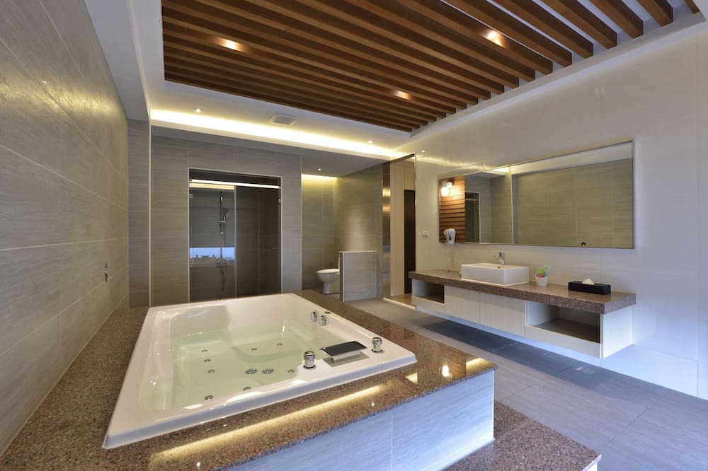 Photo of Bathroom in Xizhi District