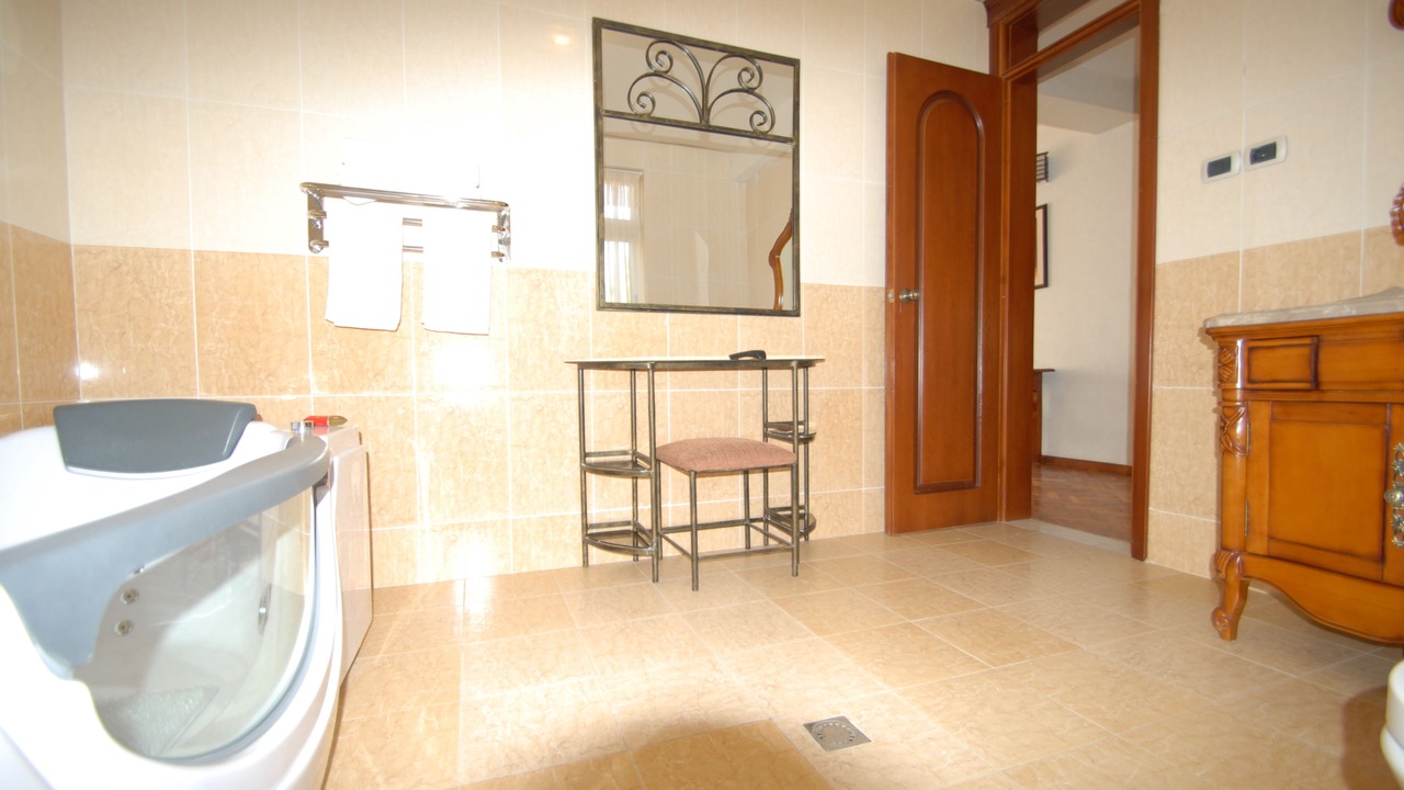 Photo of Bedroom in Debre Zeyit
