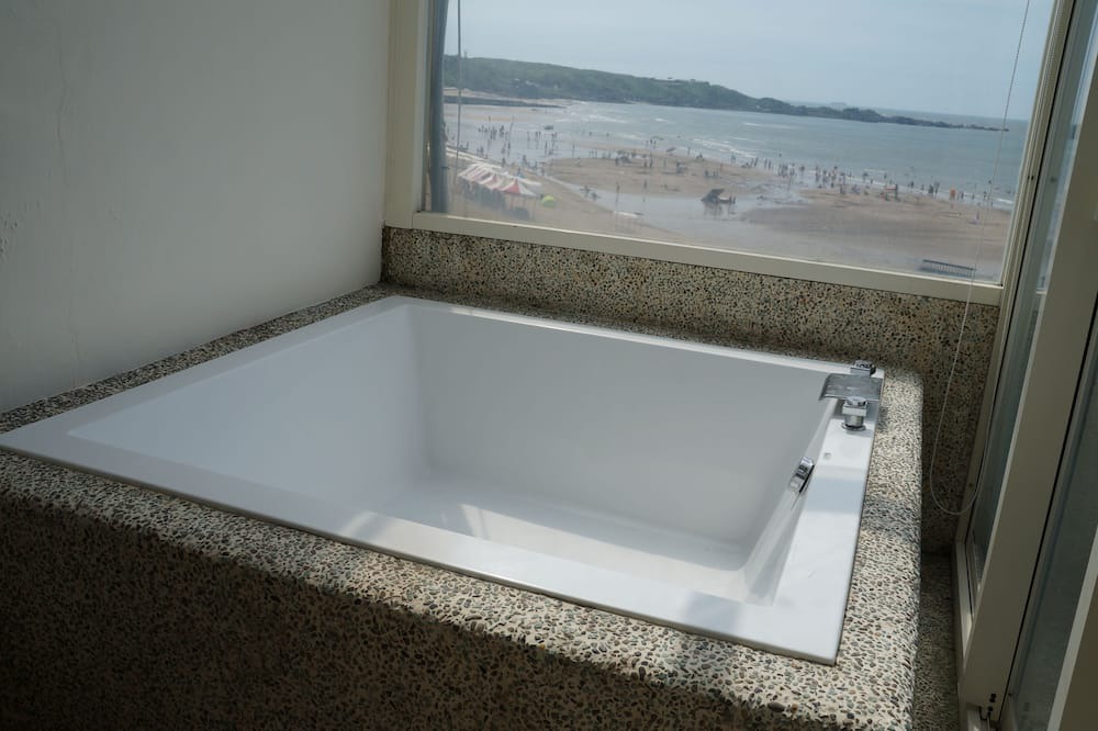 Photo of Bathroom in Shimen District