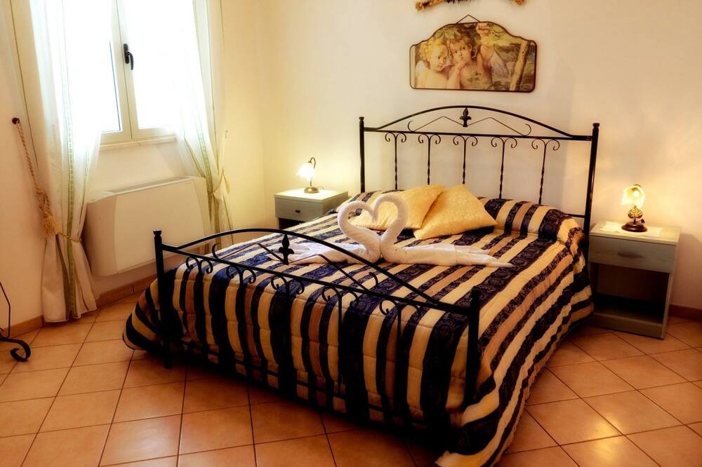 Photo of Bedroom in Cocumola