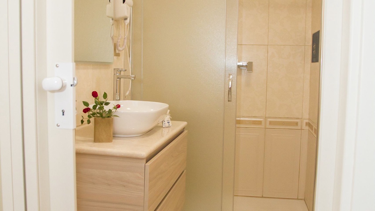 Photo of Bathroom in Felline