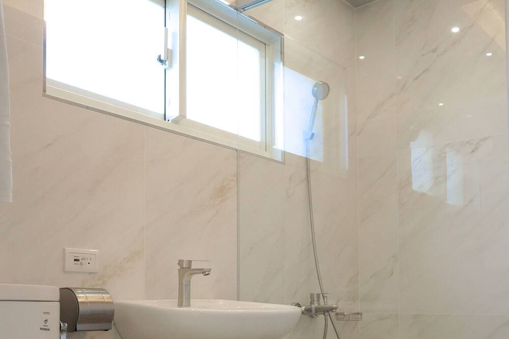Photo of Bathroom in Eluan
