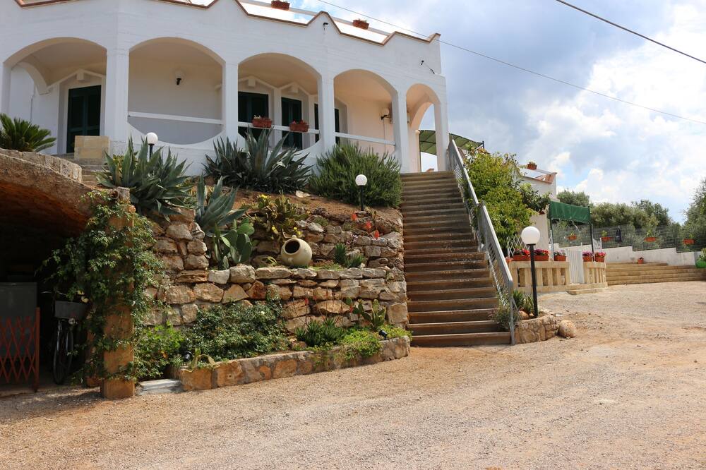 Photo of Outdoor in Fontanelle