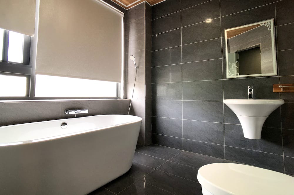 Photo of Bathroom in Shanjiao