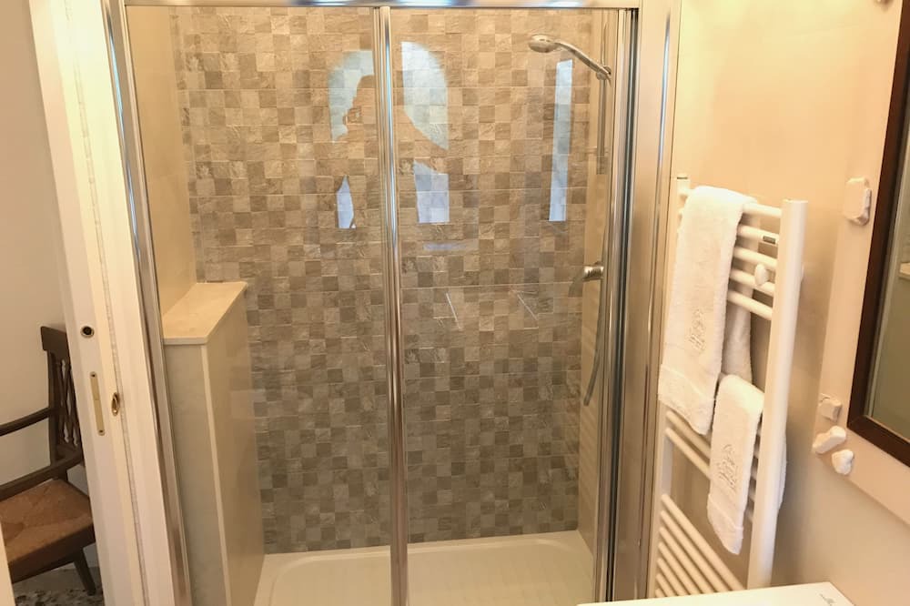 Photo of Bathroom in Laureto