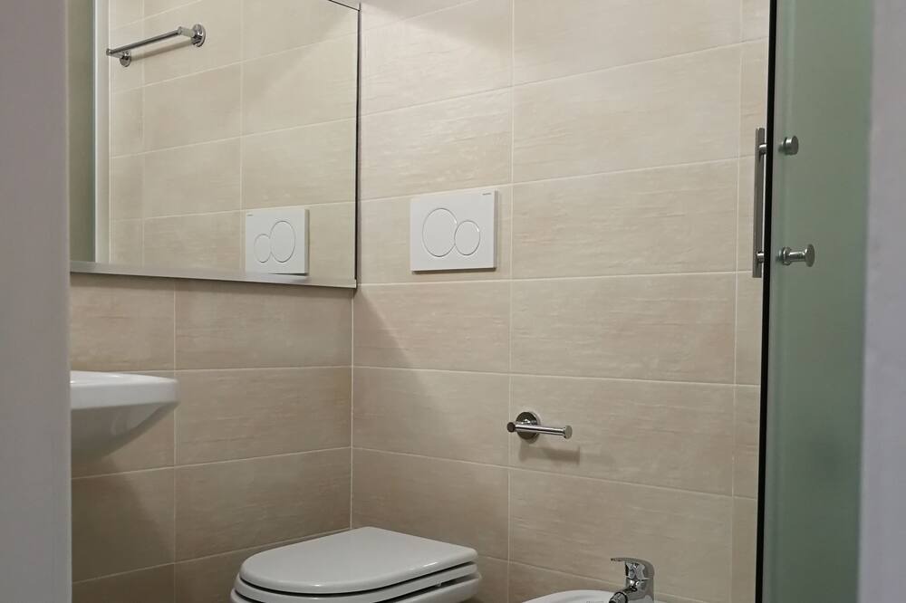 Photo of Bathroom in Gallipoli