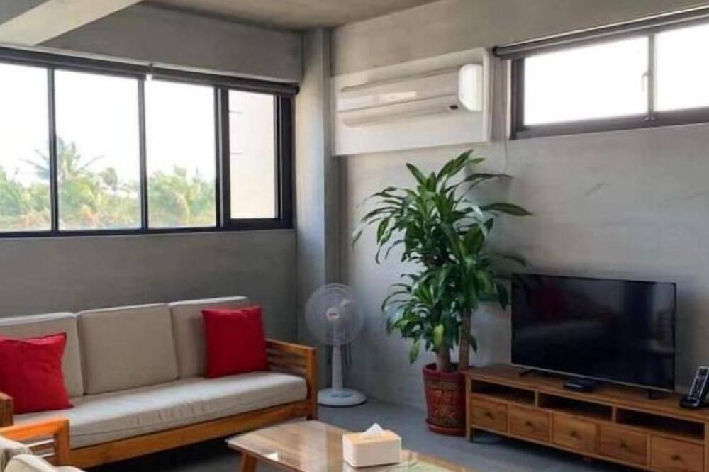 Photo of Livingroom in White Sand Beach