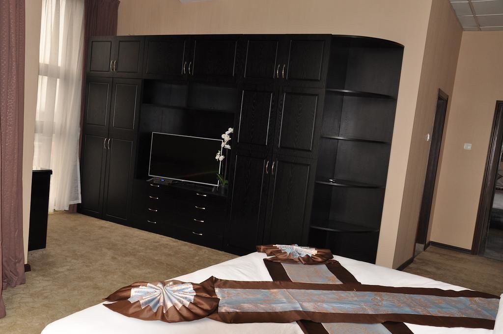 Photo of Bedroom in Nifas Silk-Lafto