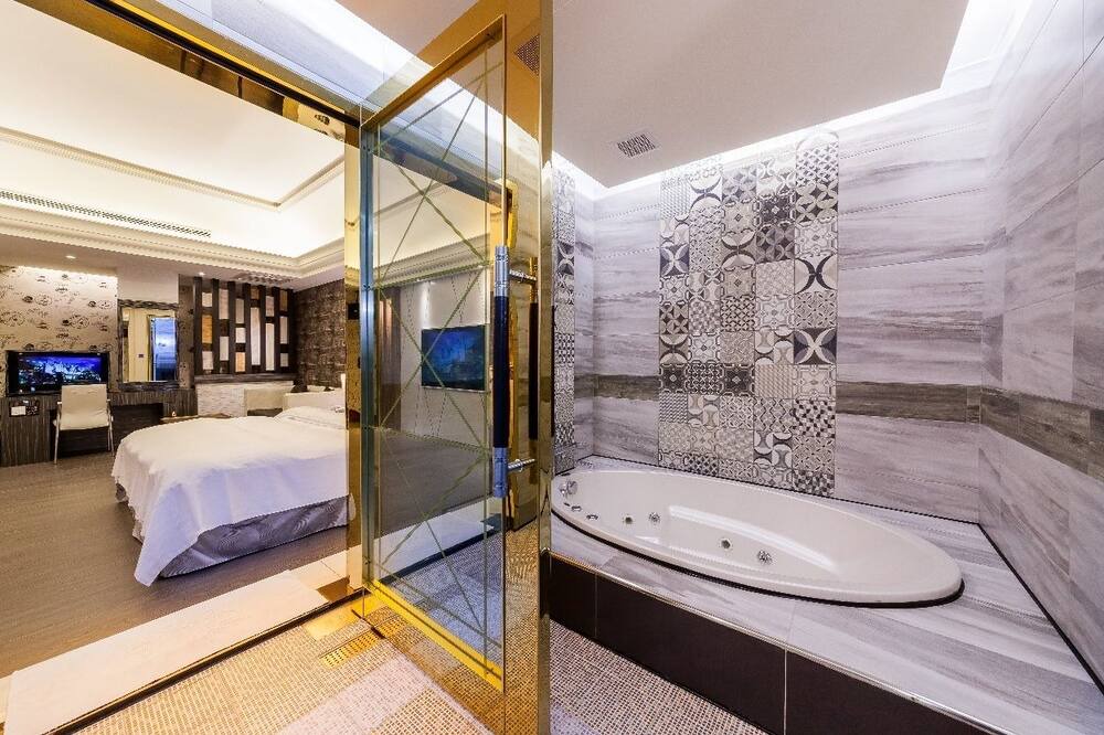 Photo of Bathroom in Taoyuan District