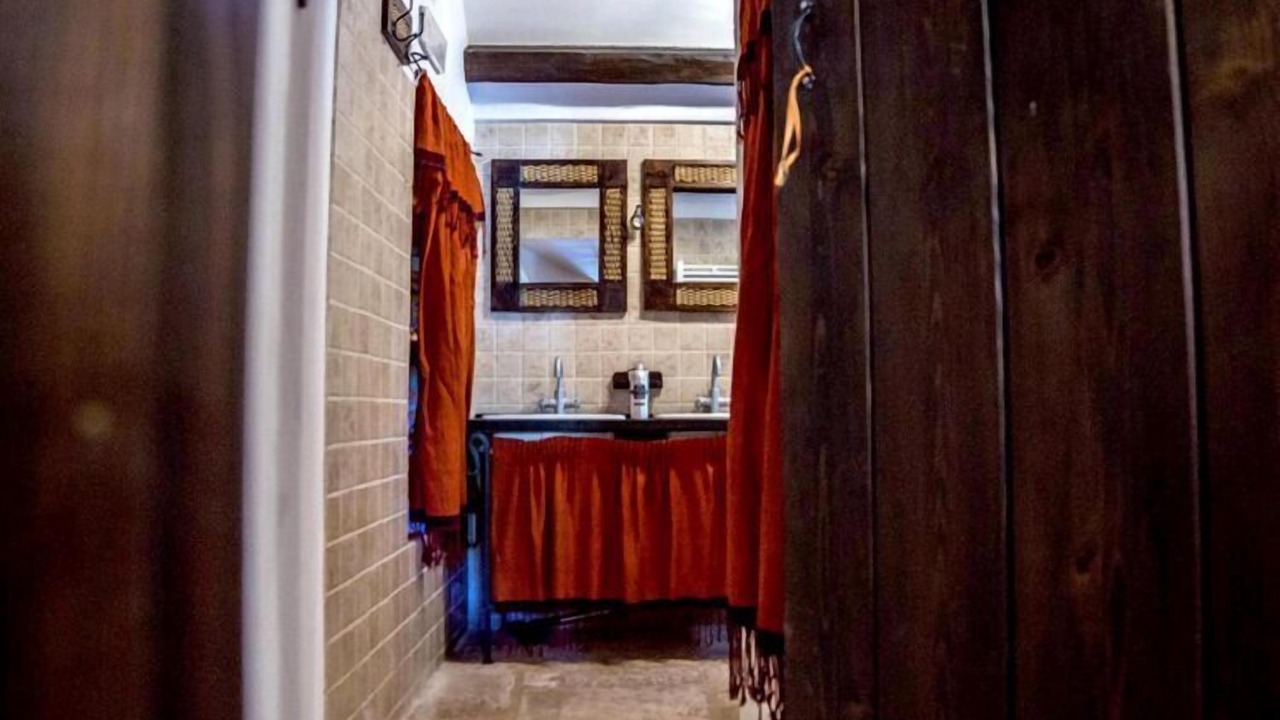 Photo of Bathroom in Cisternino
