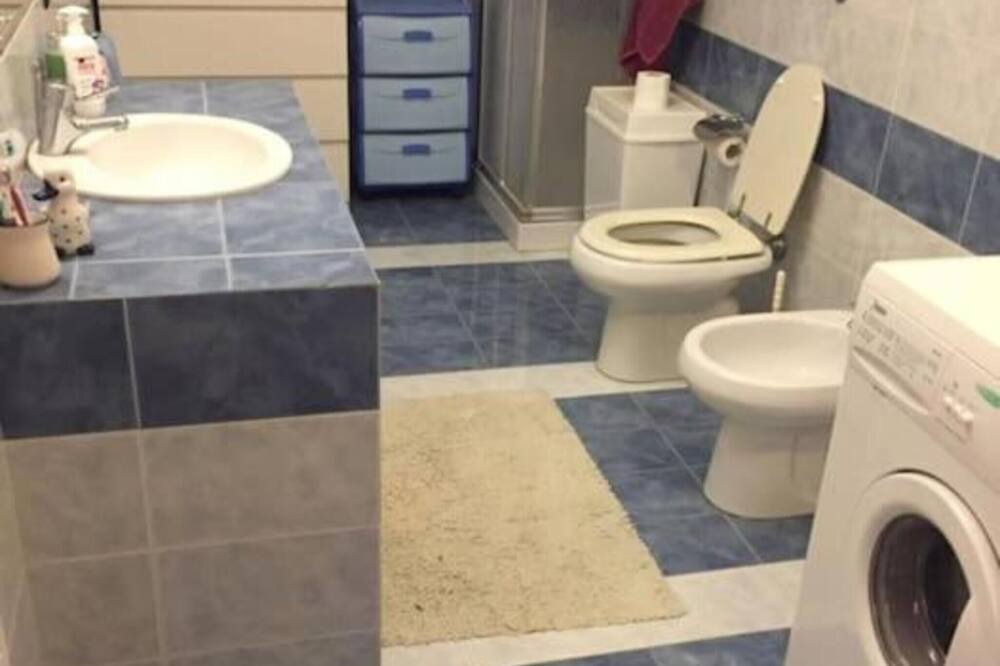 Photo of Bathroom in Leporano