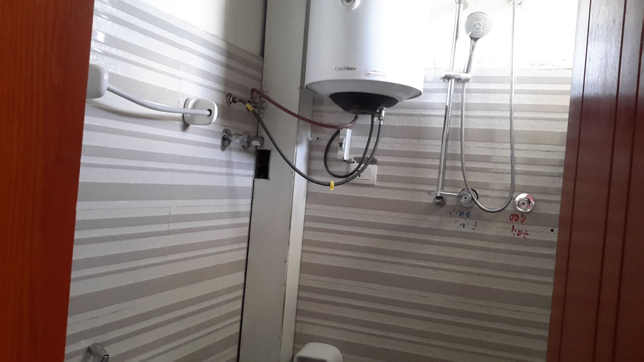 Photo of Bathroom in Piazza