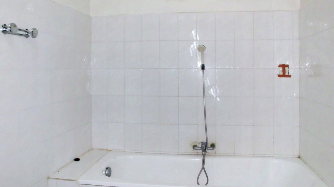 Photo of Bathroom in Mahajanga