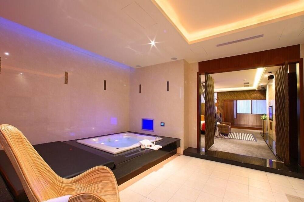 Photo of Bathroom in Tucheng