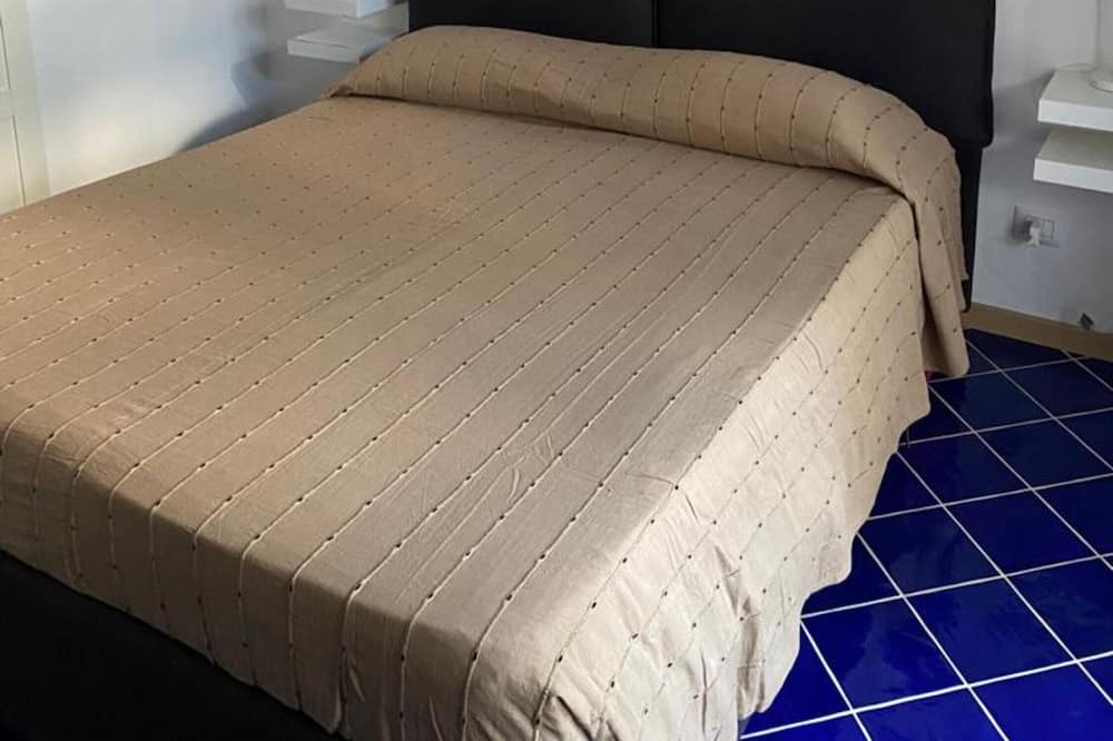 Photo of Bedroom in Cozze