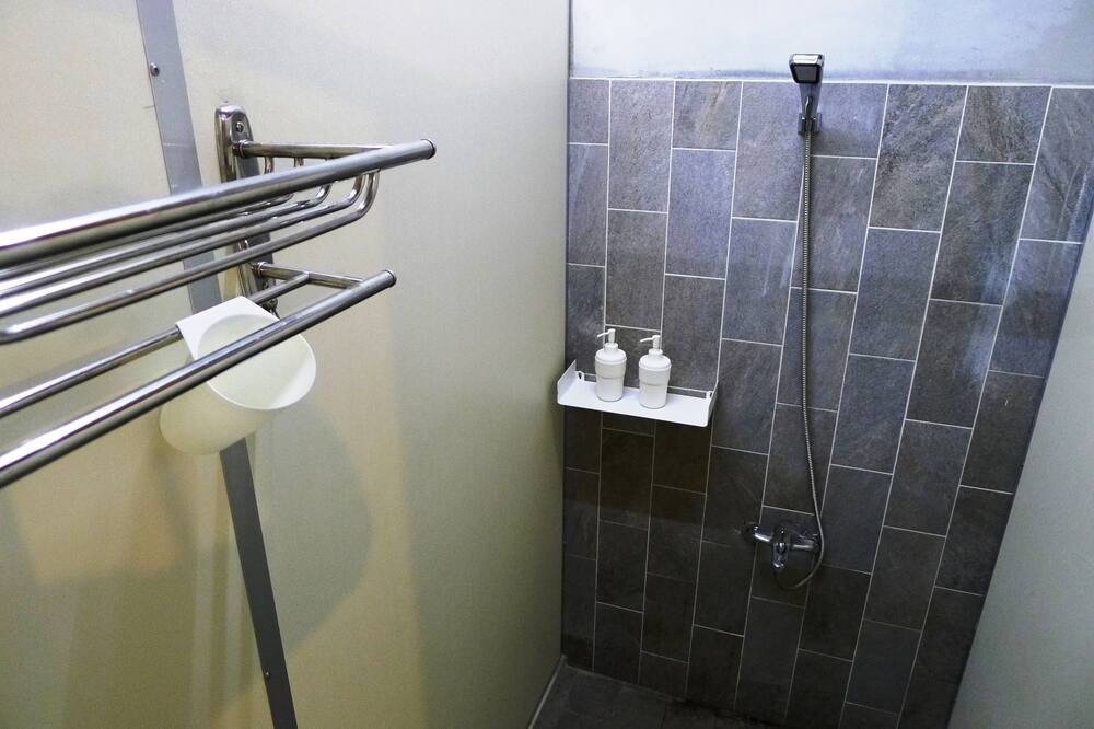 Photo of Bathroom in Puli
