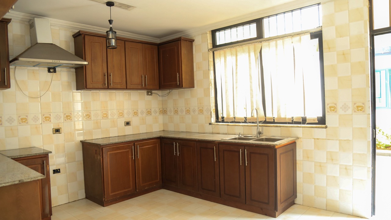 Photo of Kitchen in Nifas Silk-Lafto