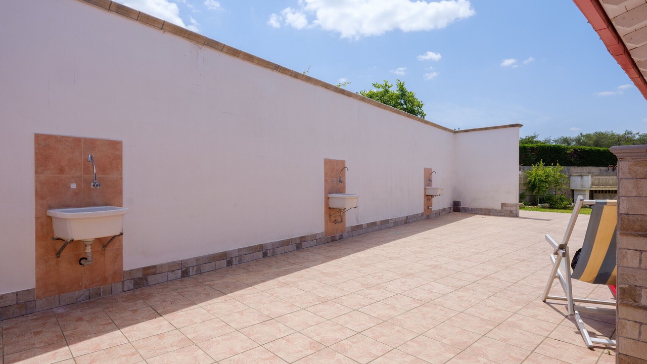 Photo of Patio Balcony in Borgagne