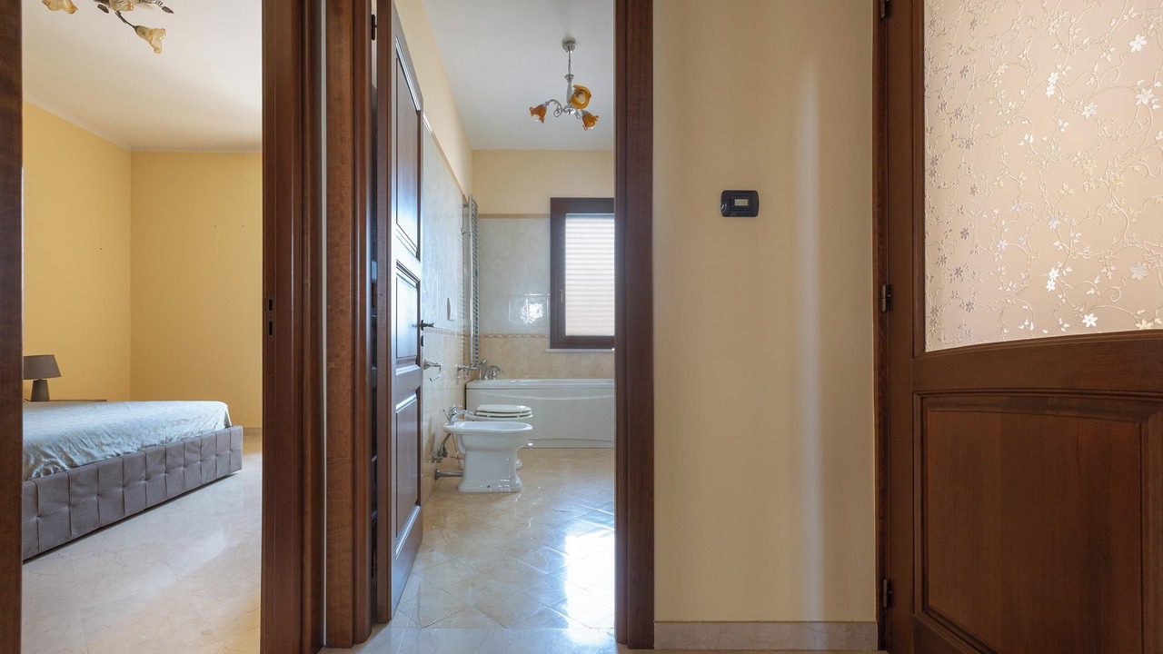 Photo of Bathroom in Matino
