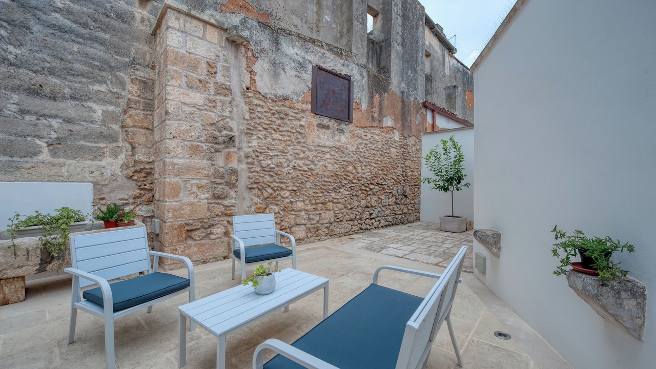 Photo of Patio Balcony in Cellino San Marco