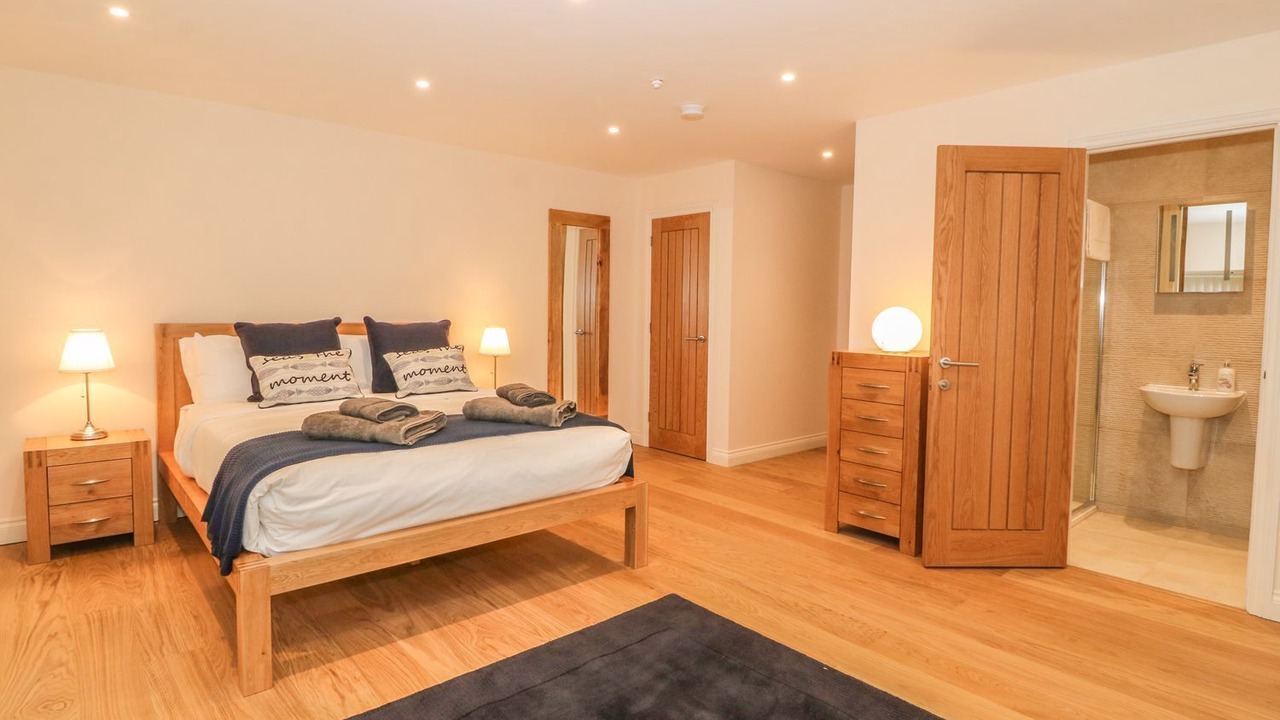 Photo of Bedroom in Dwyran