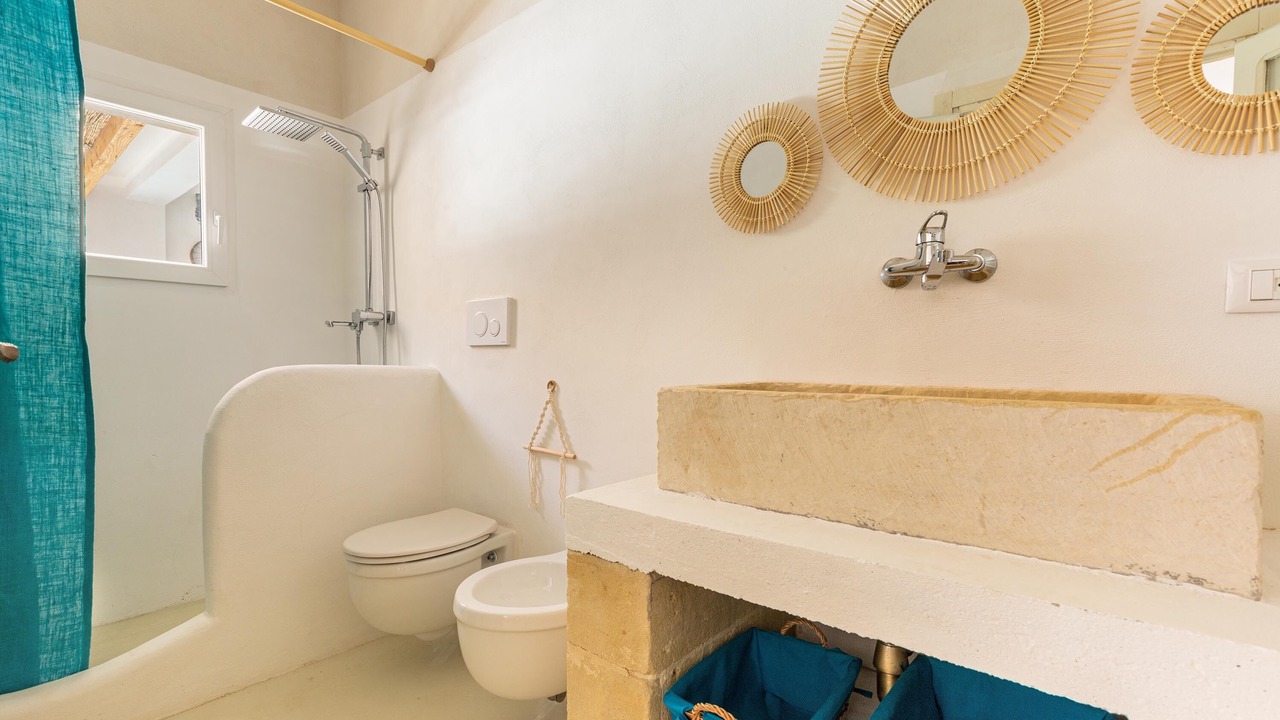 Photo of Bathroom in Avetrana