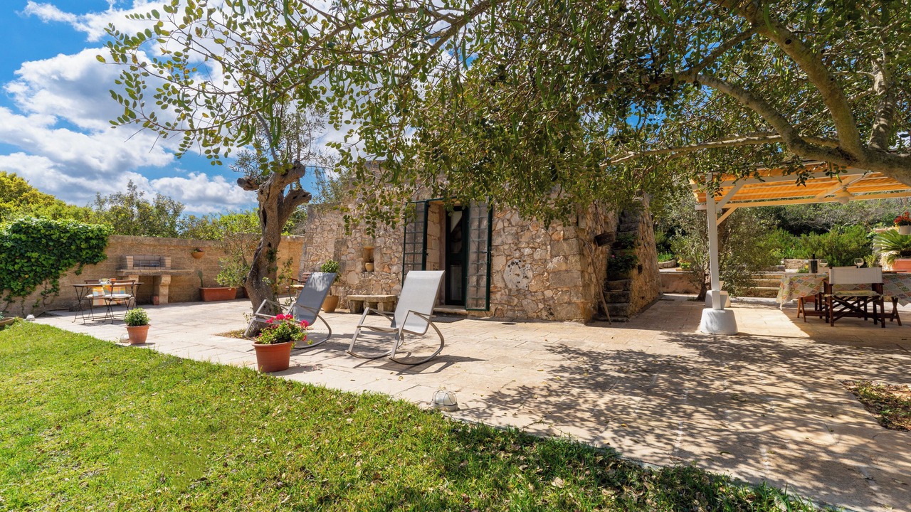Photo of Patio Balcony in Specchia