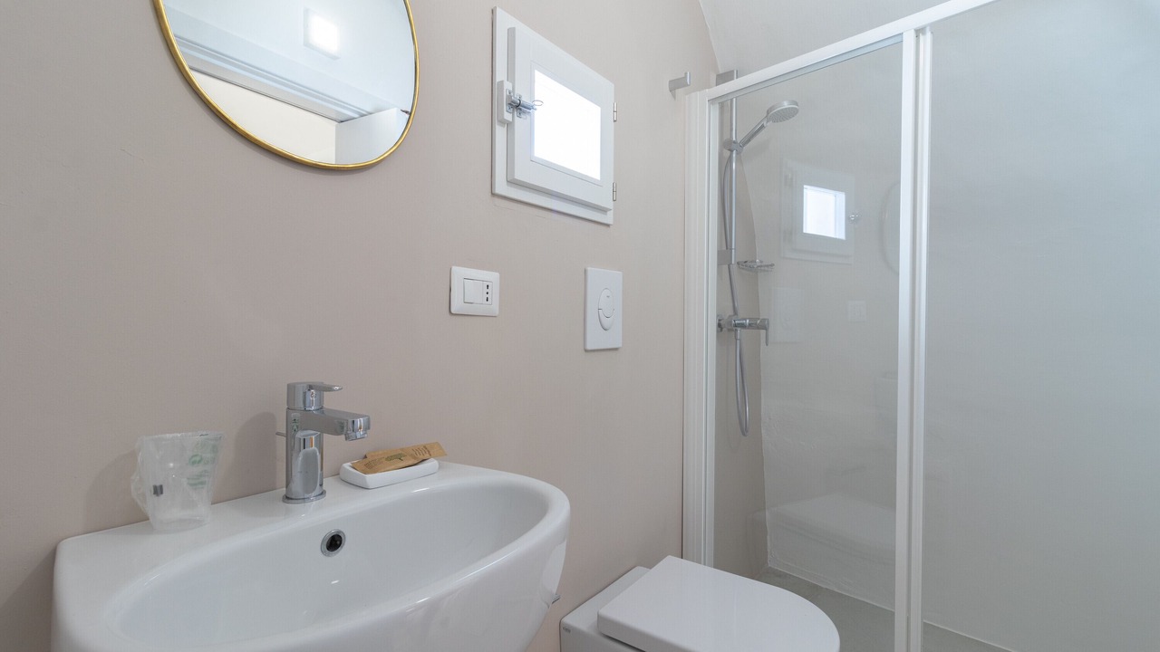 Photo of Bathroom in Matino